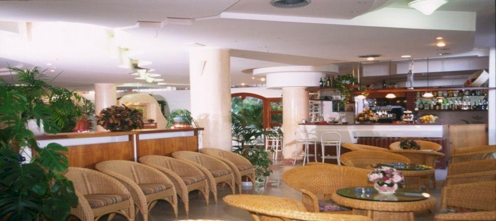 Hotel Baia Santa Barbara Rodi Garganico Bagian luar foto